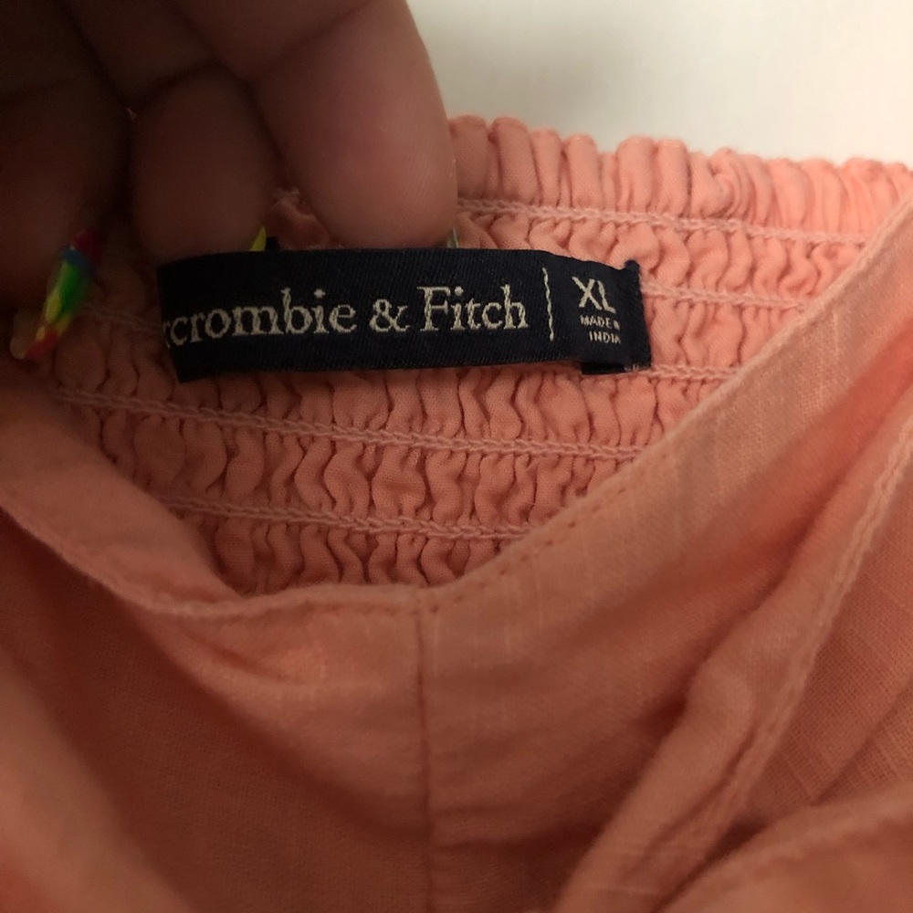 Abercrombie and Fitch peach romper size XL - Picture 2 of 6